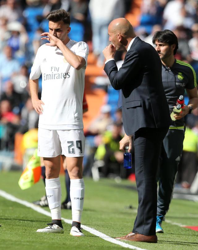 1660010908513011977.jpg 1660010903.jpg